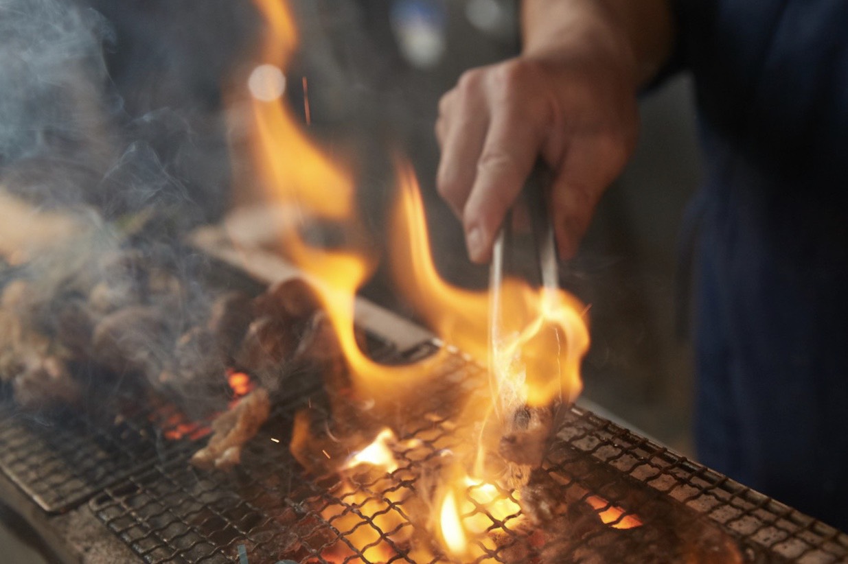 茨城産トンロースの炙り焼き始めました。
